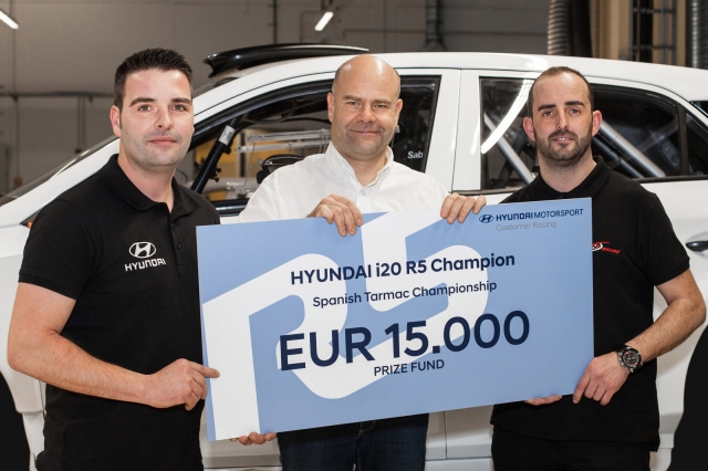 002 Visita Hyundai Motorsport 003